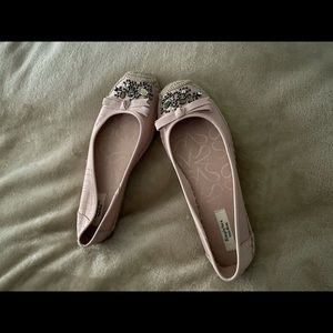 Simply Vera flats